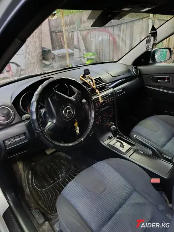 Mazda 3, 2004