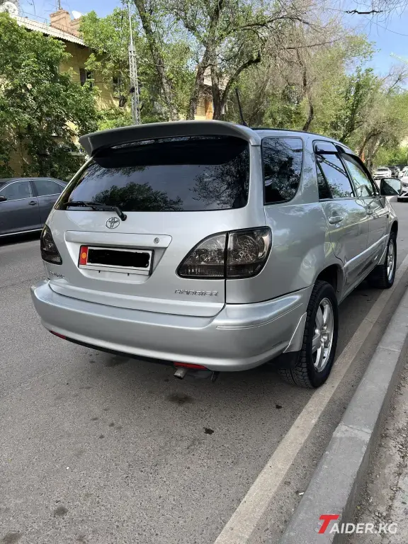 Toyota Harrier, 2000