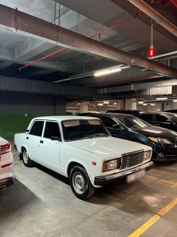 LADA (ВАЗ) 2107, 2010, 1.6