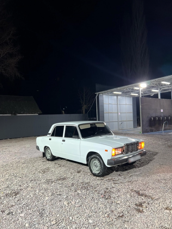 LADA (ВАЗ) 2107, 2010, 1.6