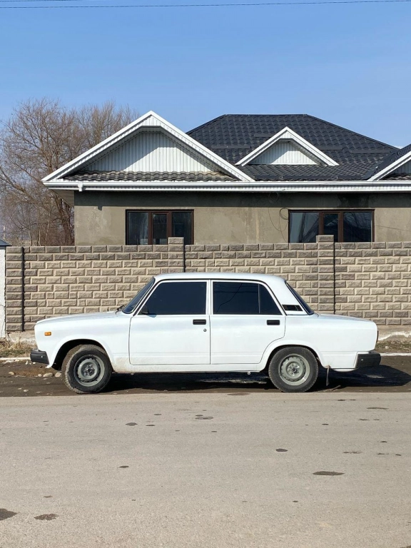 LADA (ВАЗ) 2107, 2010, 1.6