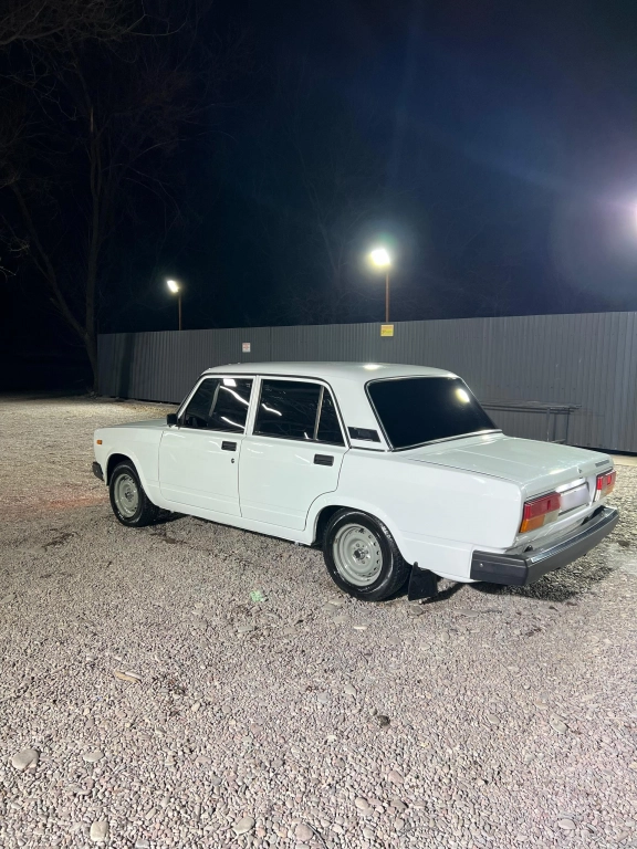 LADA (ВАЗ) 2107, 2010, 1.6