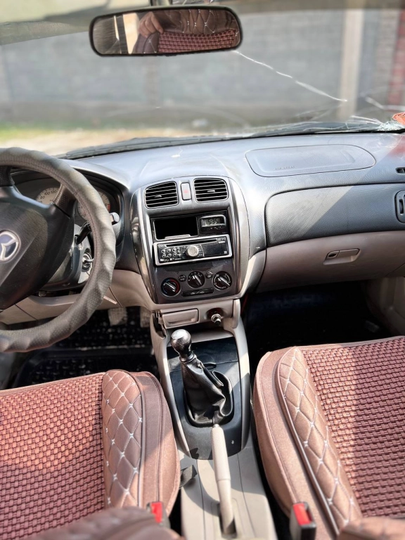 Mazda 323, 2003, 2.0