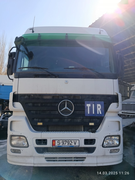 Продаю тягач Mercedes-Benz Actros 2008 г. Тентованный