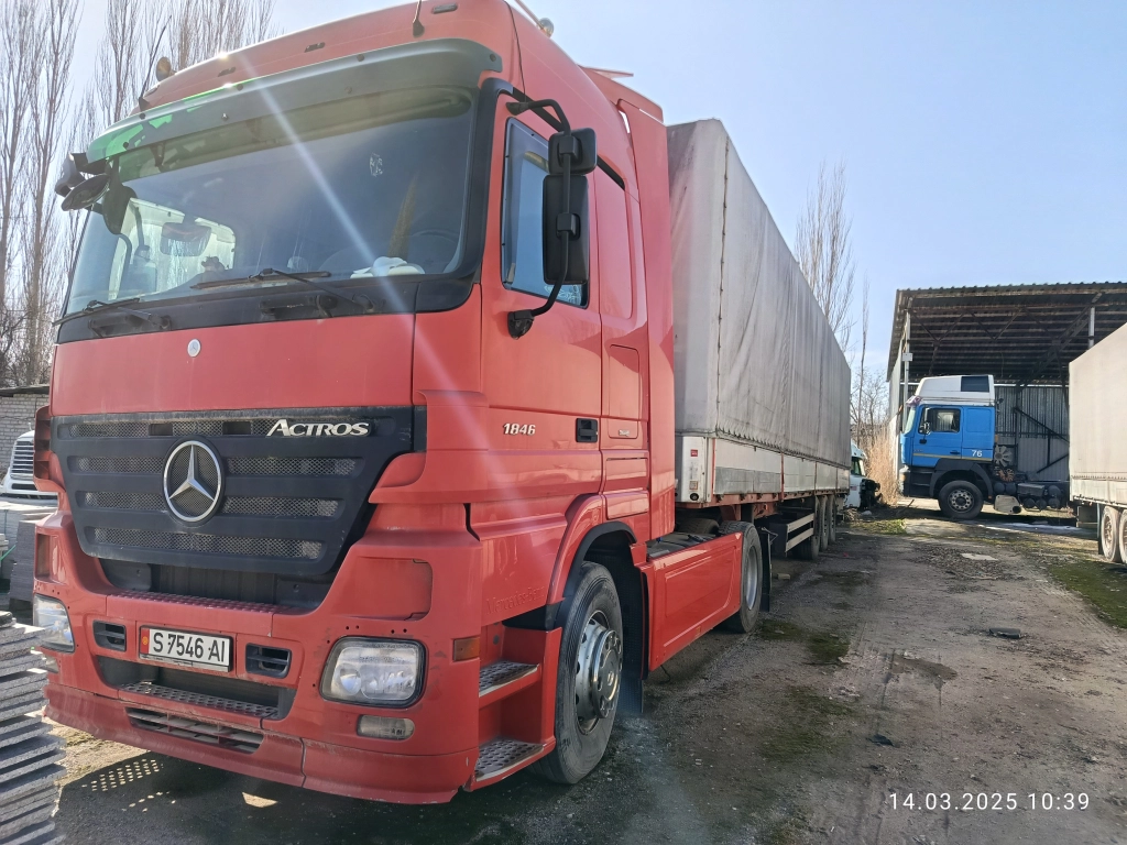 Продаю тягач Mercedes-Benz Actros 2008 г. Тентованный