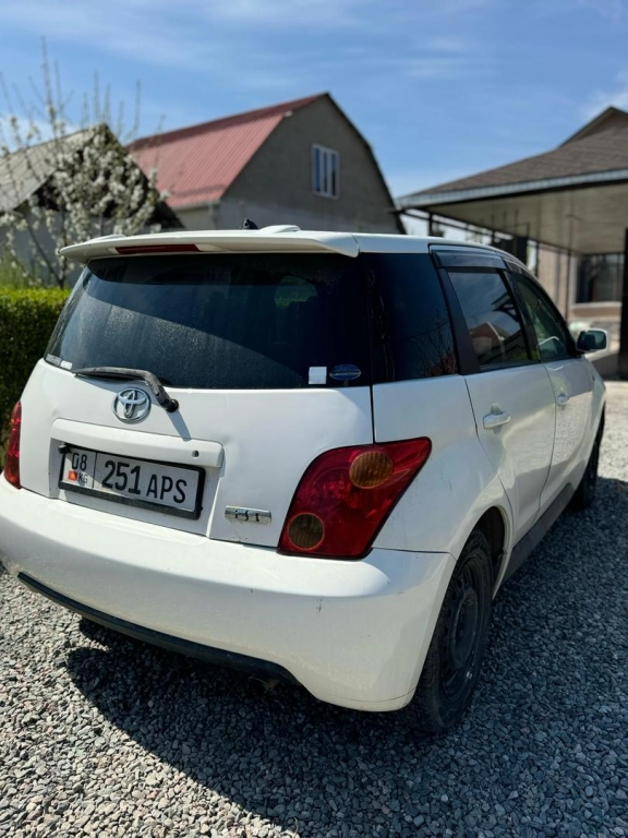 Toyota Ist, 2003, 1.5