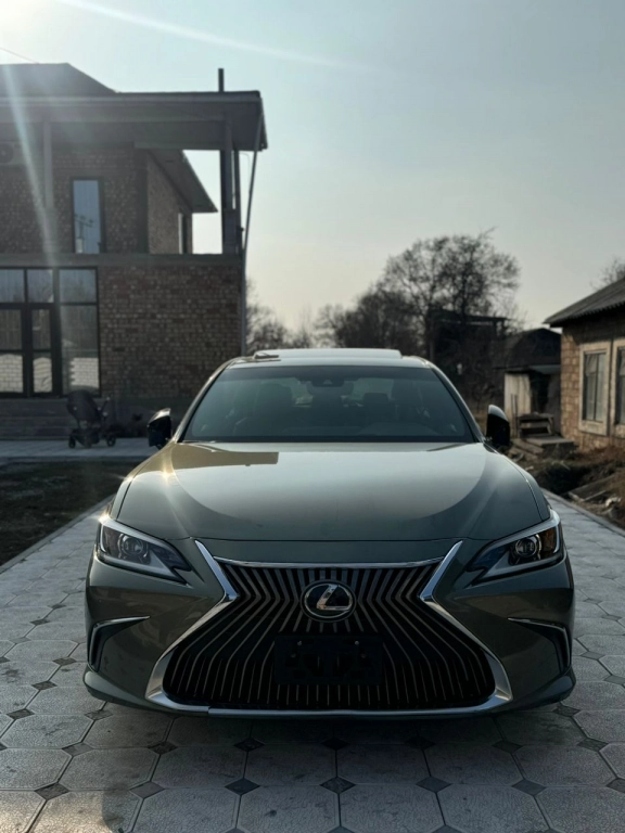 Lexus ES, 2021, 2.5