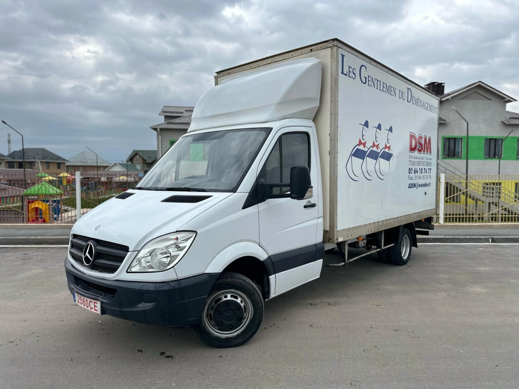 Mercedes-Benz Sprinter 513