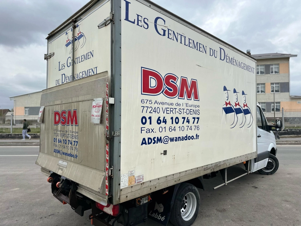 Mercedes-Benz Sprinter 513