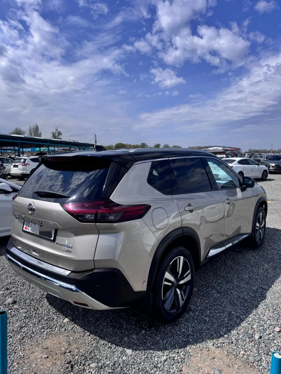 Nissan Rogue, 2022, 1.5