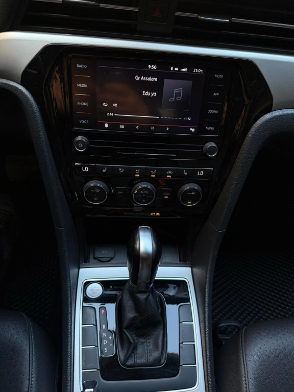 Volkswagen Passat, 2020, 2.0