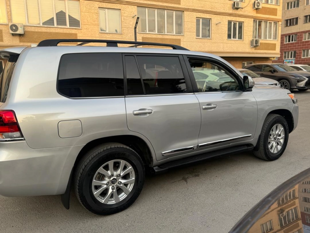 Toyota Land Cruiser, 2019, 5.7