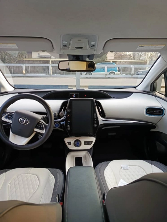 Toyota Prius, 2018, 1.8