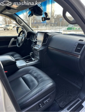 Toyota Land Cruiser, 2016