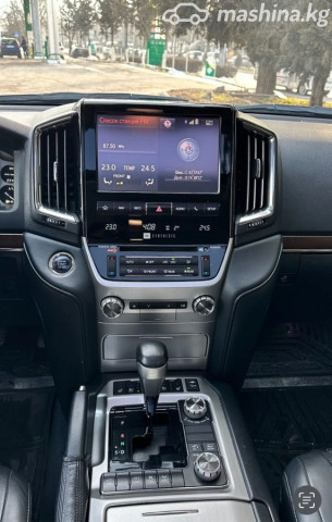 Toyota Land Cruiser, 2016