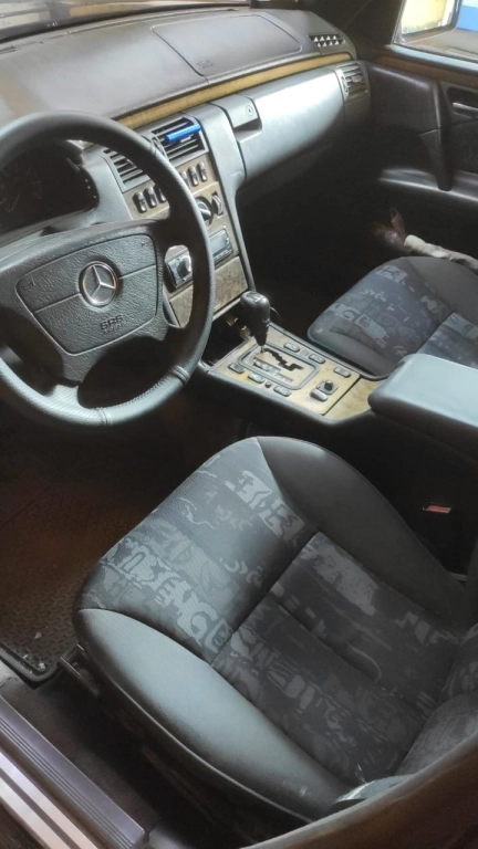 Mercedes-Benz E-Класс, 1999, 3.2