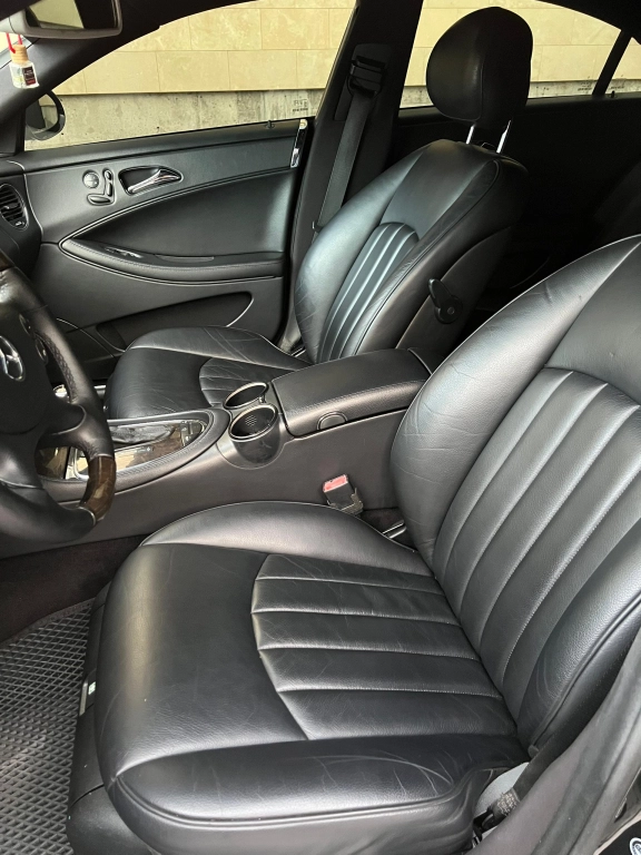 Mercedes-Benz CLS, 2005, 5.0