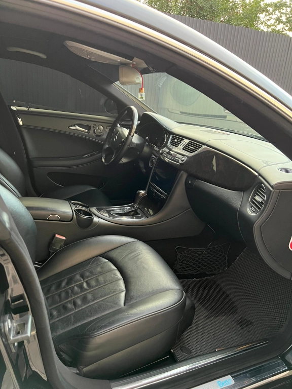 Mercedes-Benz CLS, 2005, 5.0