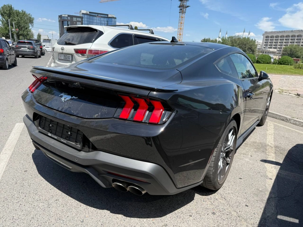 Ford Mustang, 2024, 2.3