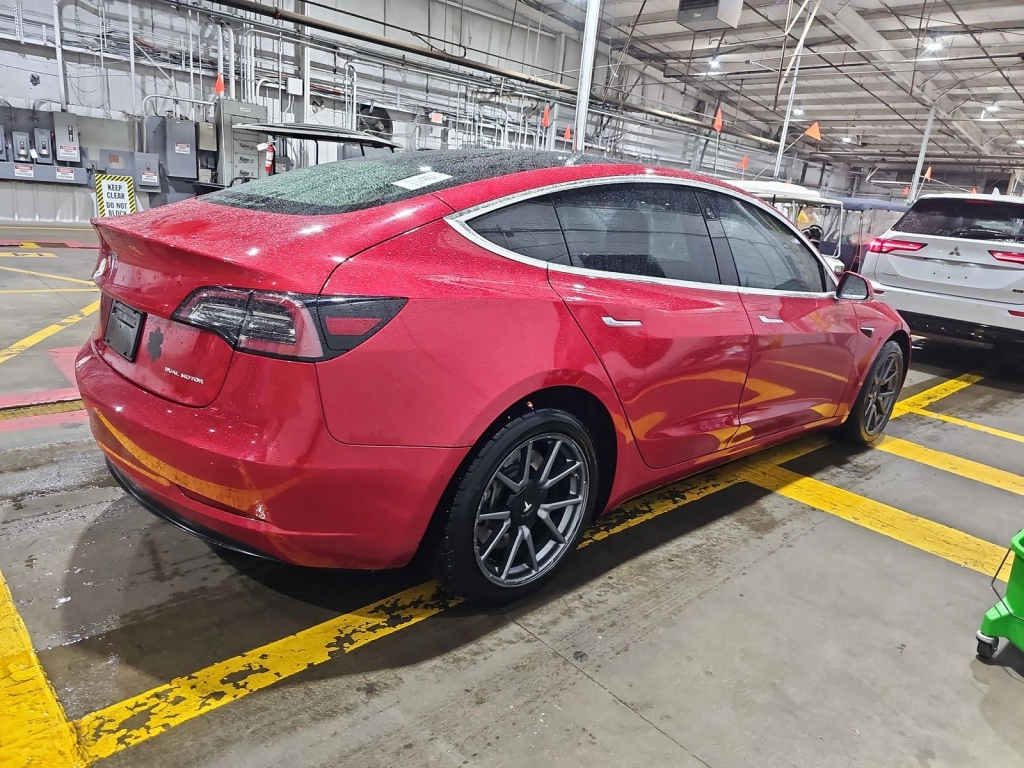 Tesla Model 3, 2019, 10