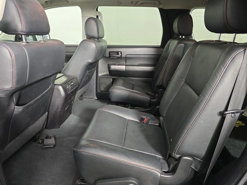 Toyota Sequoia, 2020, 5.7