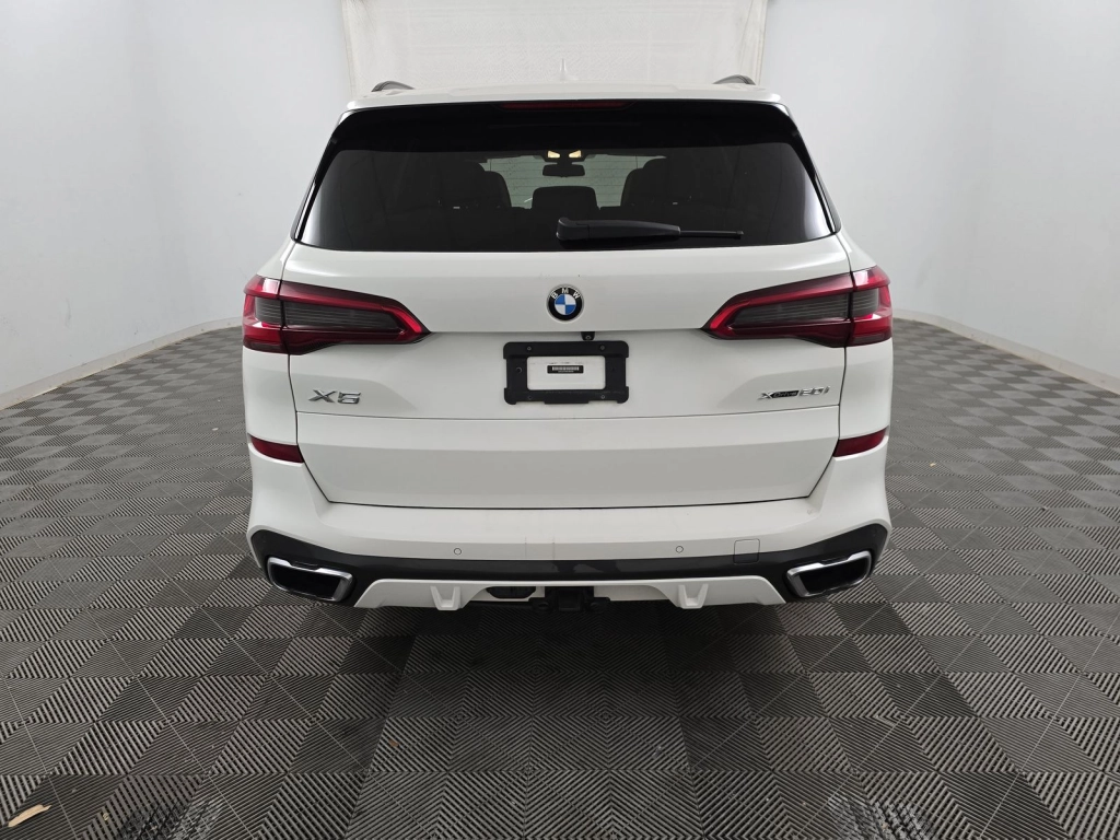 BMW X5, 2019, 4.4