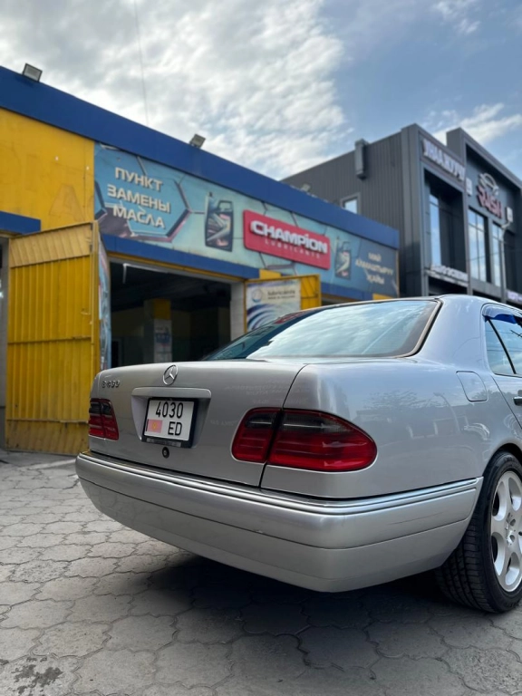 Mercedes-Benz E-Класс, 1998, 4.3