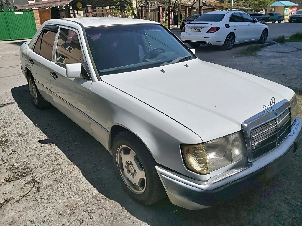 Mercedes-Benz W124, 1991, 2.3
