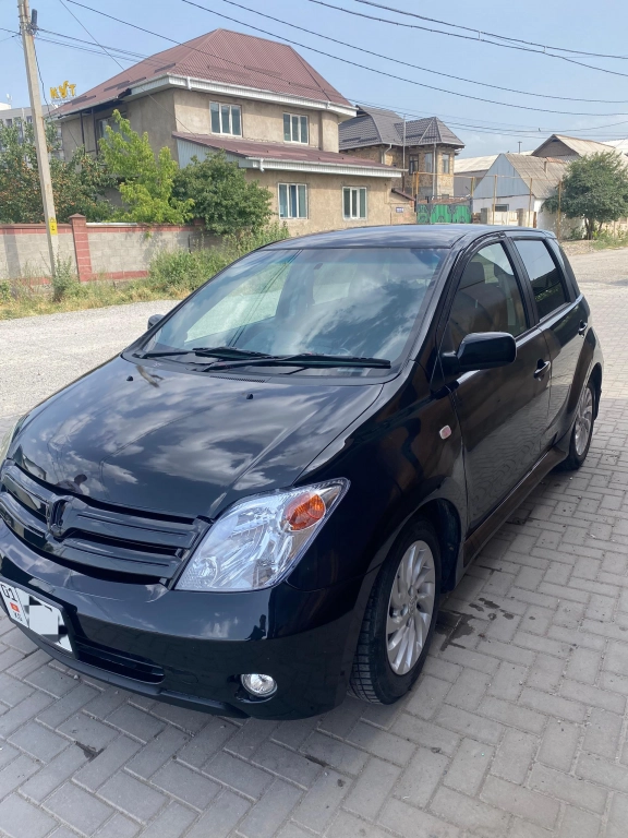 Toyota Ist, 2003, 1.5