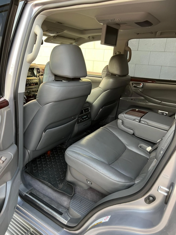 Lexus LX, 2008, 5.7