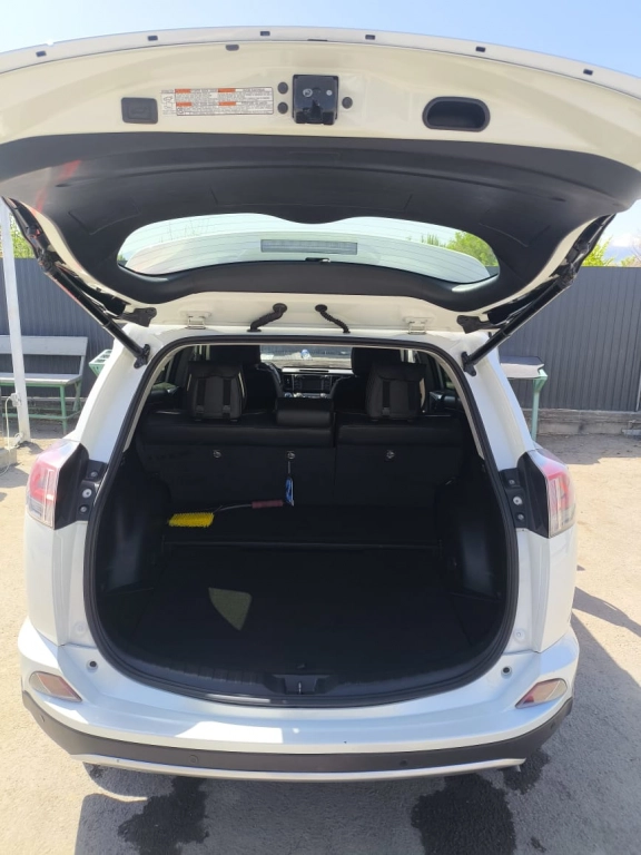 Toyota RAV4, 2017, 2.5