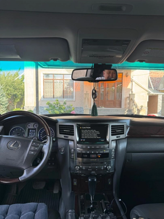 Lexus LX, 2008, 5.7