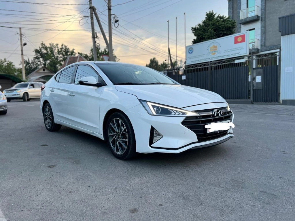 Hyundai Avante, 2018, 1.6