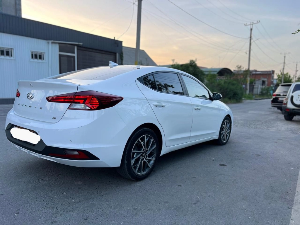 Hyundai Avante, 2018, 1.6