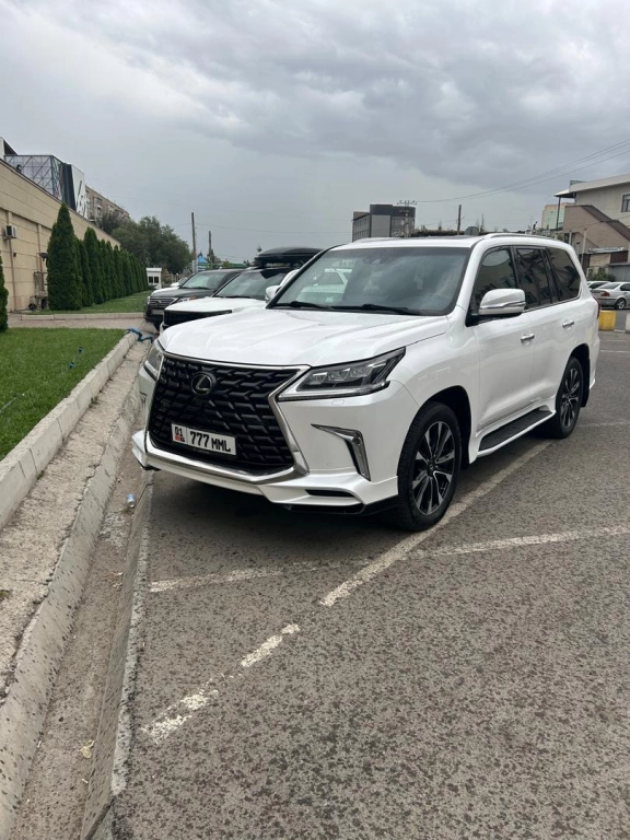 Lexus LX, 2021, 5.7