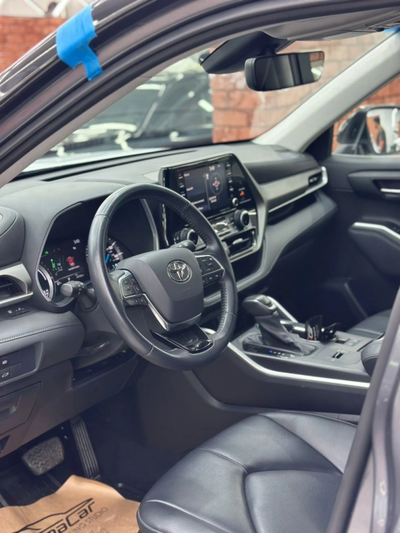 Toyota Highlander, 2021, 2.5