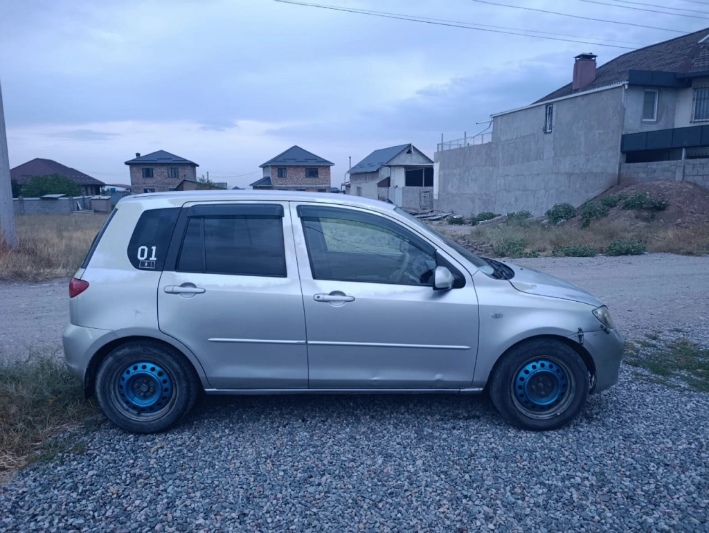 Mazda Demio, 2003, 1.3