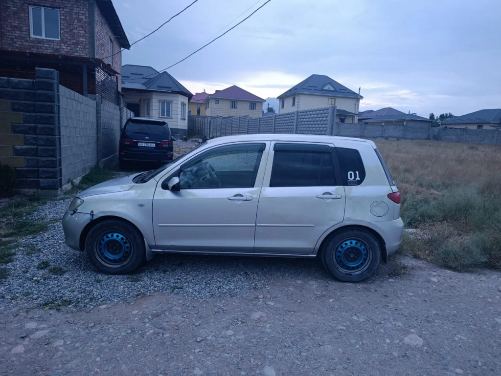 Mazda Demio, 2003, 1.3