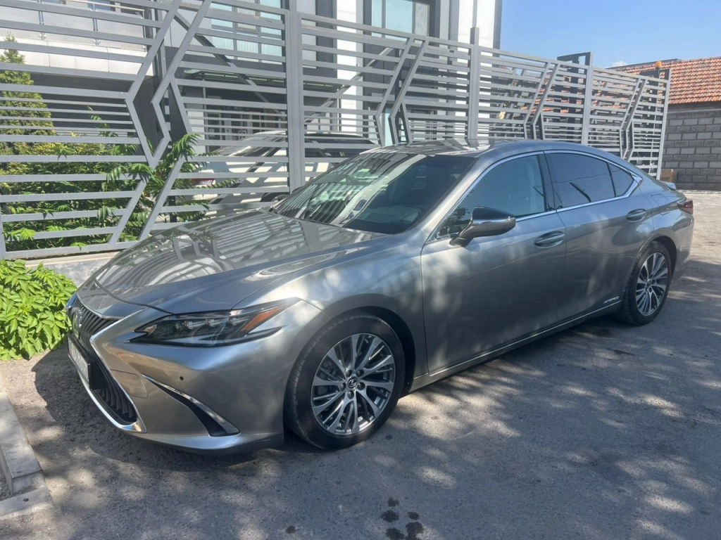 Lexus ES, 2019, 2.5