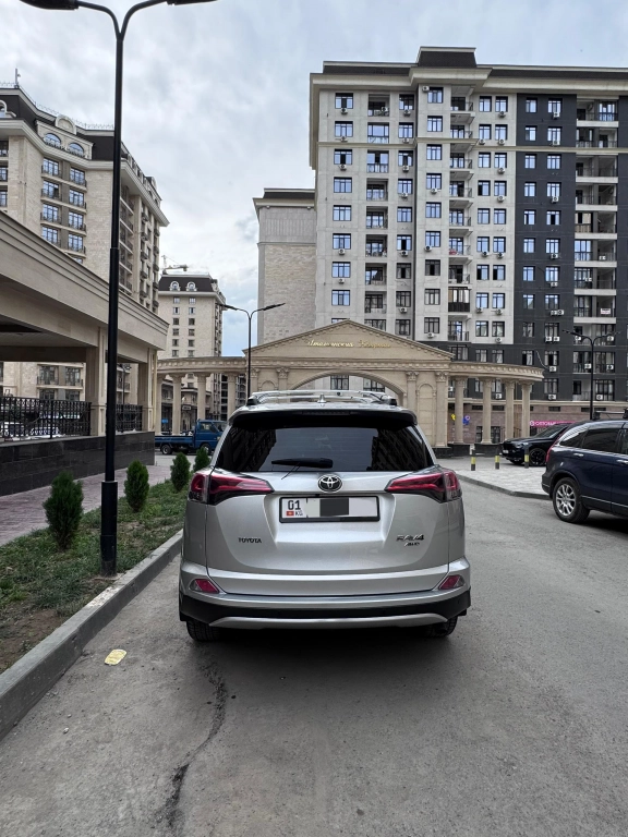 Toyota RAV4, 2018, 2.0