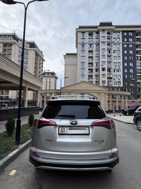 Toyota RAV4, 2018, 2.0