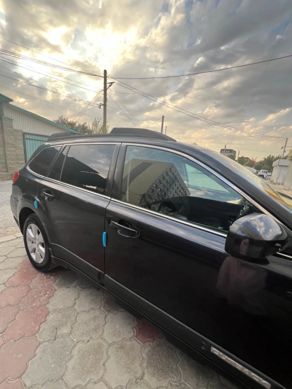 Subaru Outback, 2010, 2.5