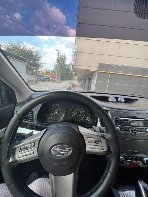 Subaru Outback, 2010, 2.5