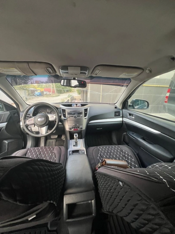 Subaru Outback, 2010, 2.5