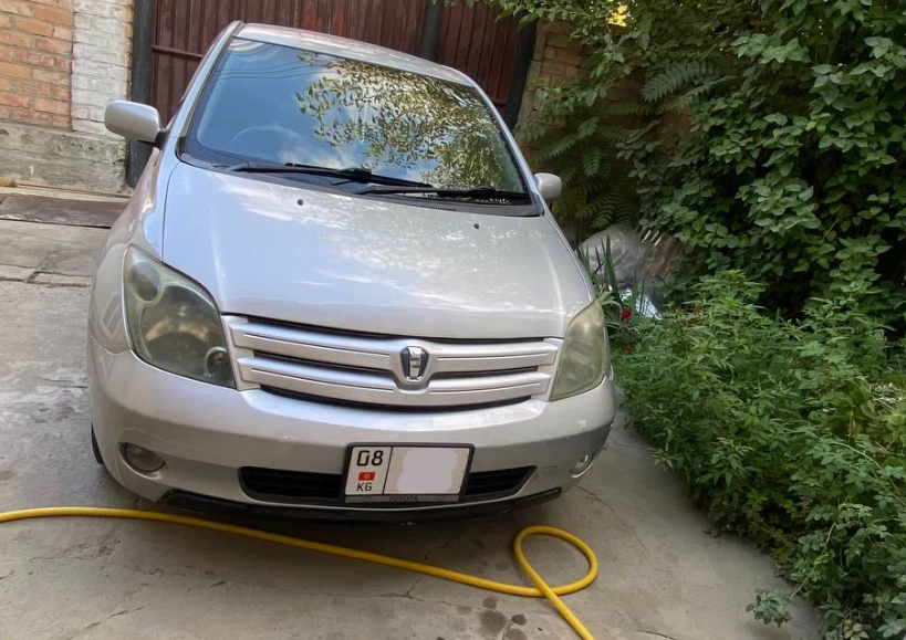 Toyota Ist, 2002, 1.5