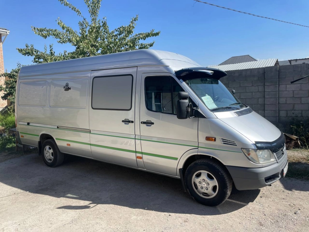 Mercedes Benz sprinter