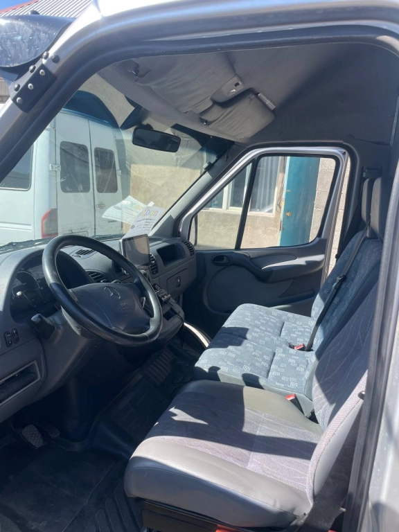 Mercedes Benz sprinter