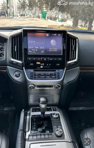 Toyota Land Cruiser, 2016