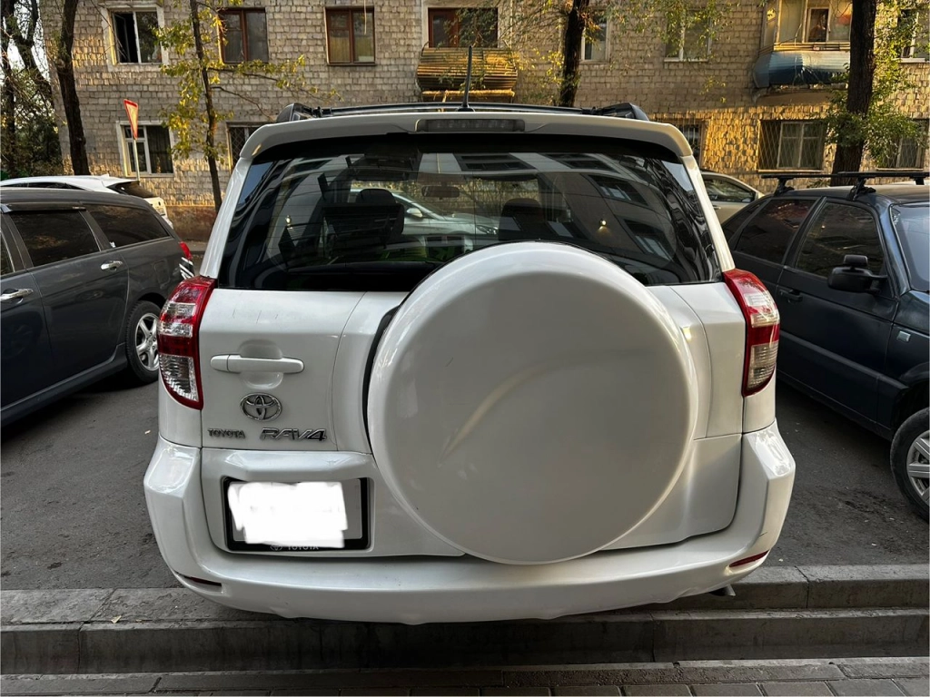 Toyota RAV4, 2011, 2.5