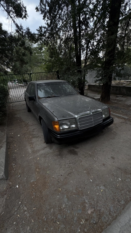 Mercedes-Benz E-Класс, 1989, 2.5